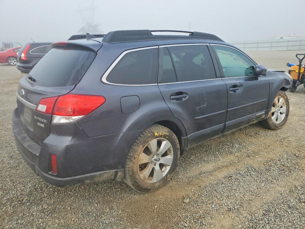 2011 Subaru Outback 2.5I Limited - Фото 3