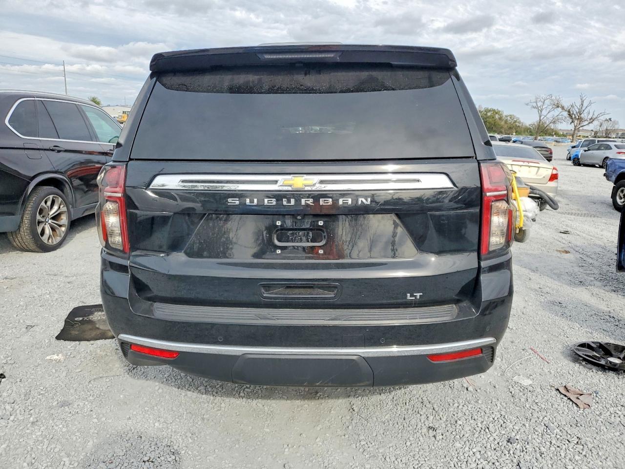 2022 Chevrolet Suburban C1500 Lt - Image 6