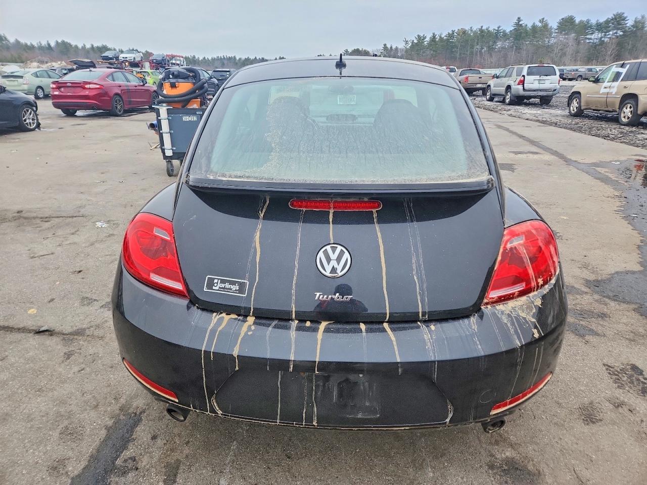 2012 Volkswagen Beetle Turbo - Image 6