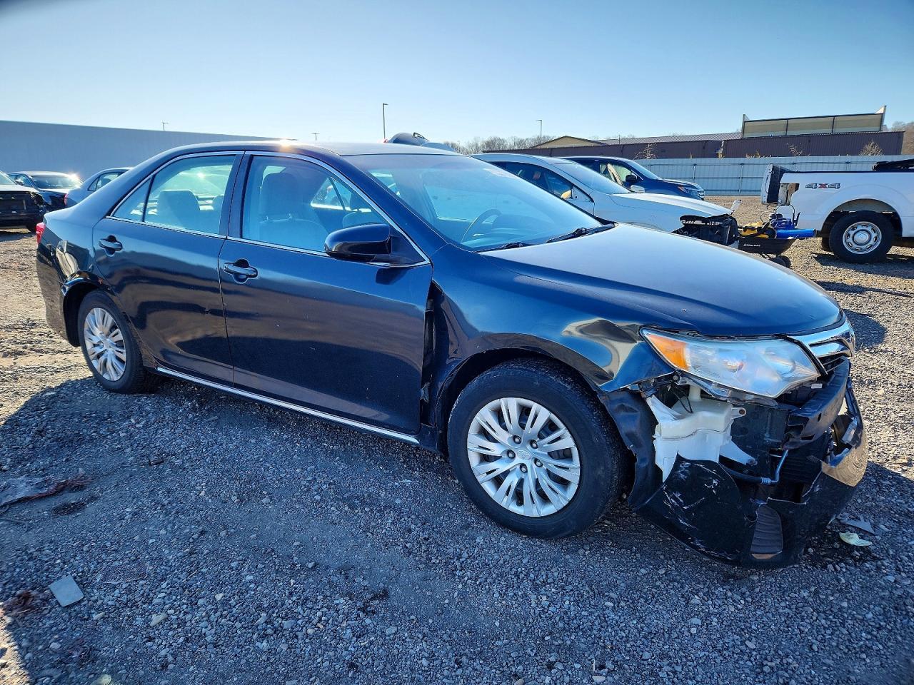 2013 Toyota Camry - Фото 4