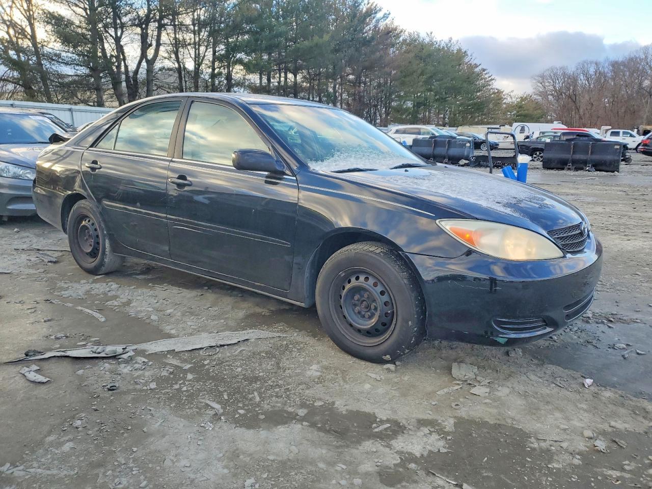 2002 Toyota Camry Le - Image 4