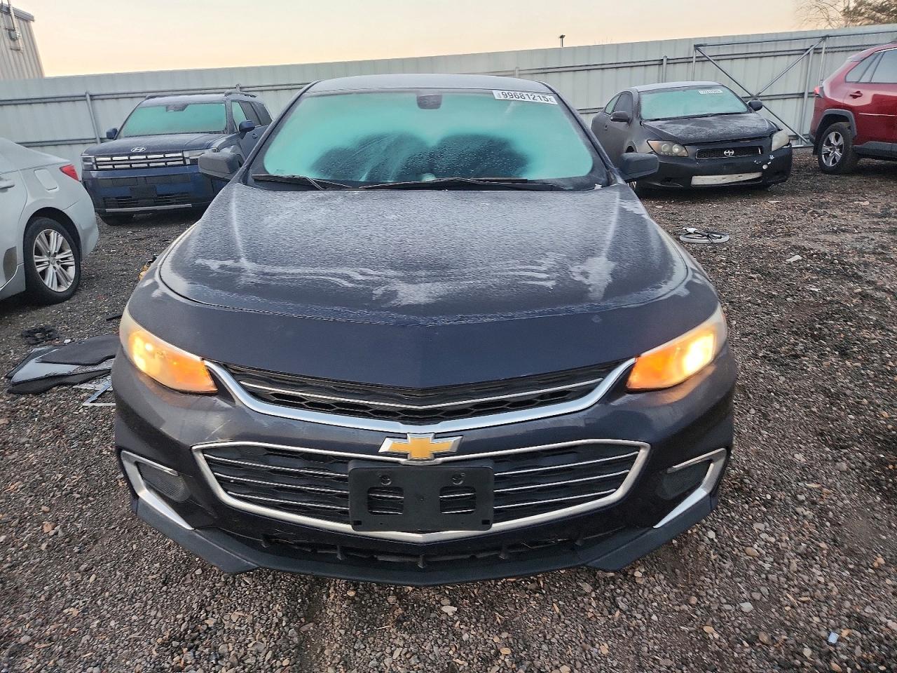 2017 Chevrolet Malibu Ls - Фото 5