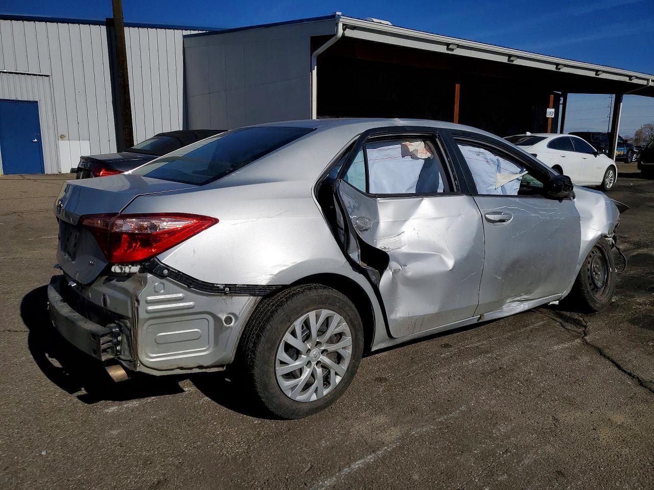2018 Toyota Corolla L - Фото 3
