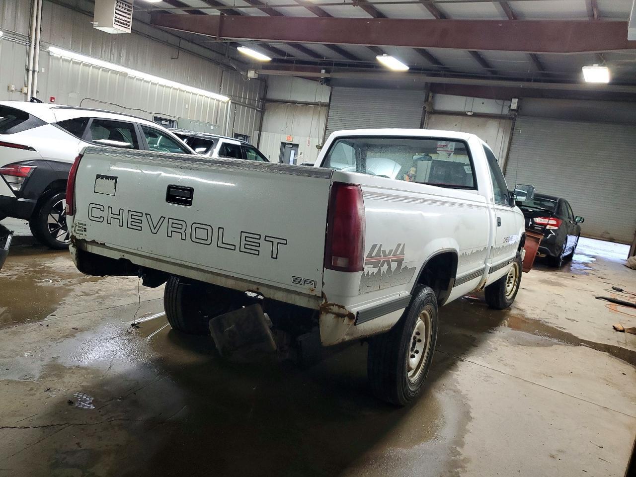 1988 Chevrolet Gmt-400 K2500 - Фото 3