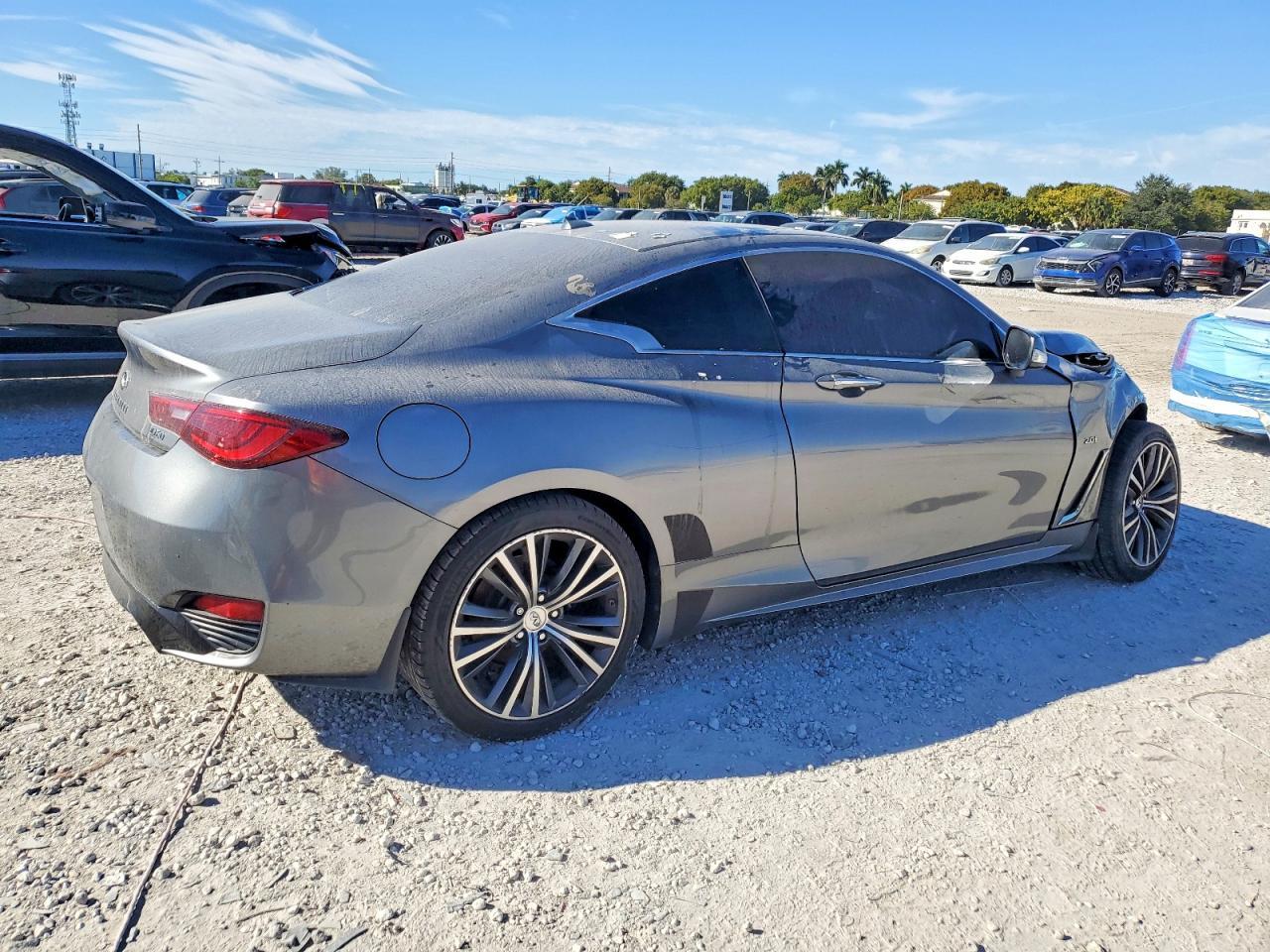 2017 Infiniti Q60 Base - Фото 3
