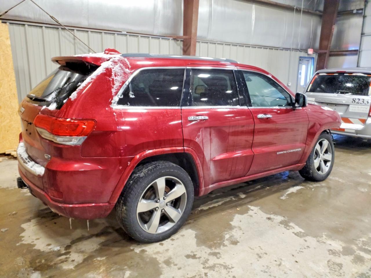 2015 Jeep Grand Cherokee Overland - Image 3