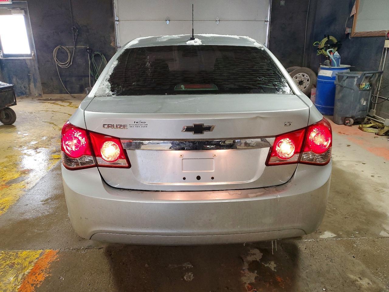 2011 Chevrolet Cruze Lt - Image 6