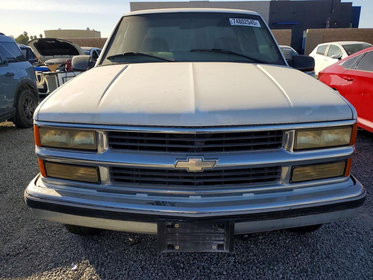1997 Chevrolet Gmt-400 C2500 - Image 5