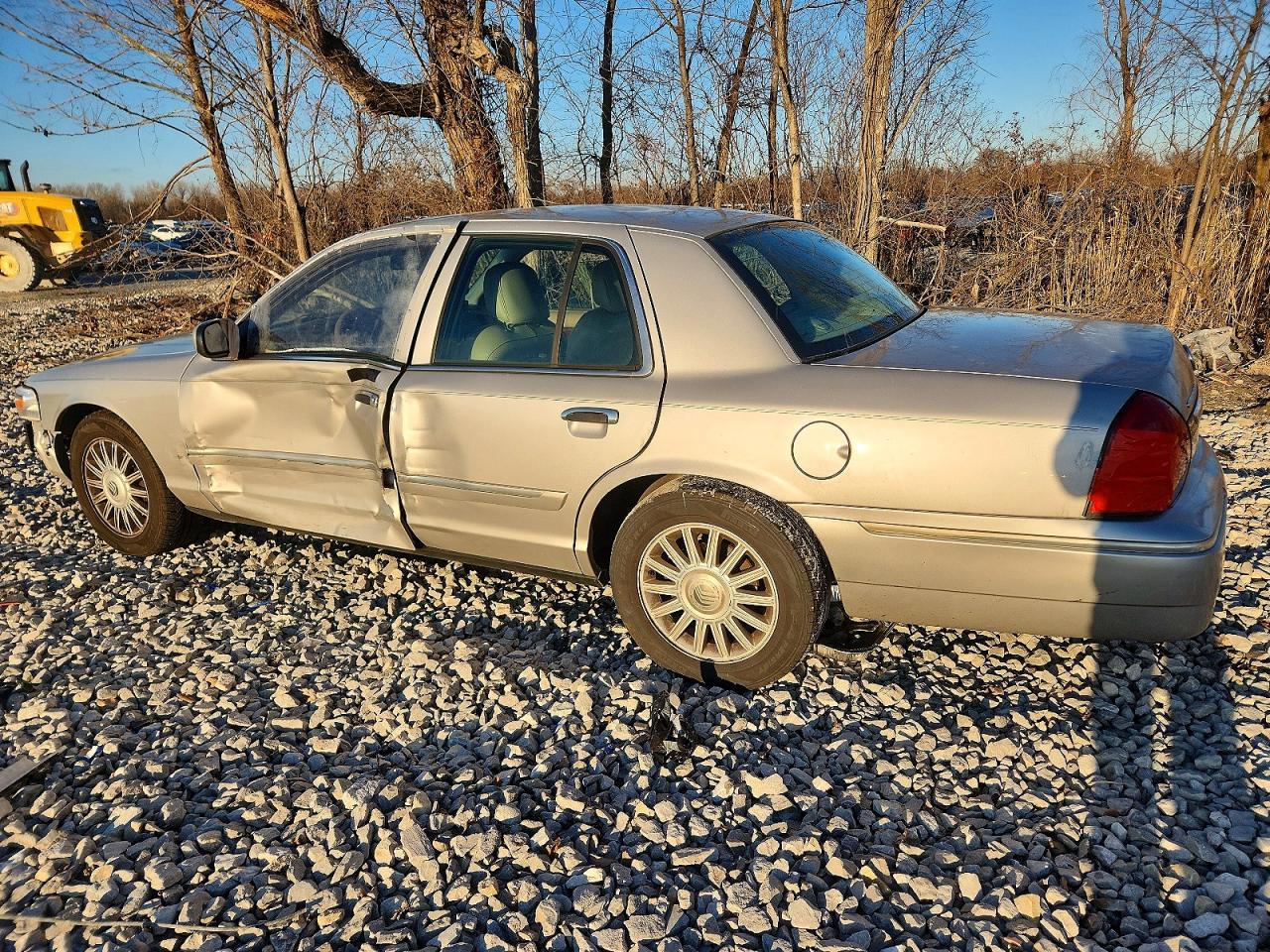 2008 Mercury Grand Marquis Ls - Image 2