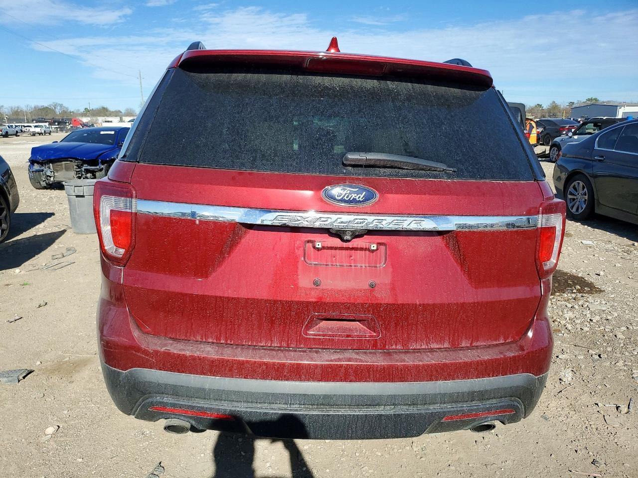 2017 Ford Explorer - Фото 6
