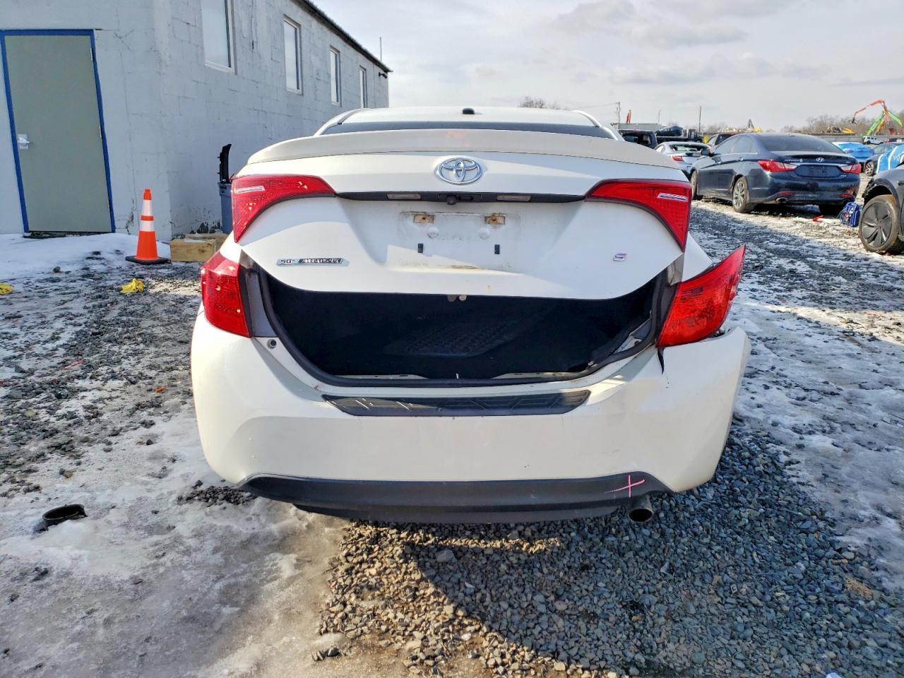 2017 Toyota Corolla 50Th Anniversary Special Editi - Фото 6