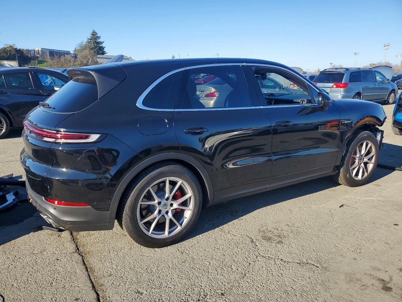 2025 Porsche Cayenne Se Hybrid - Фото 3