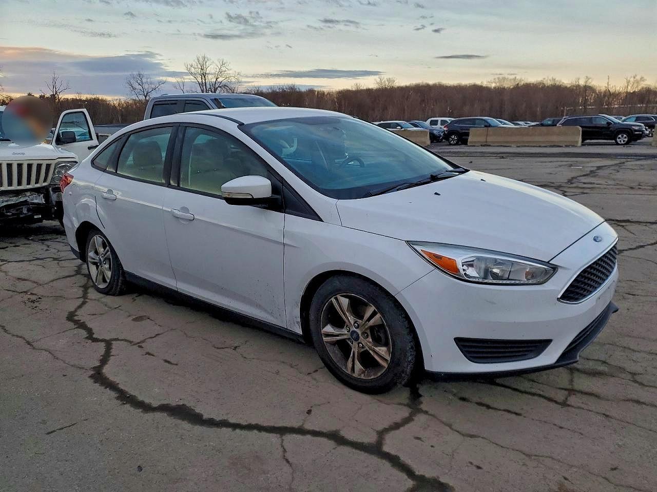 2016 Ford Focus Se - Image 4
