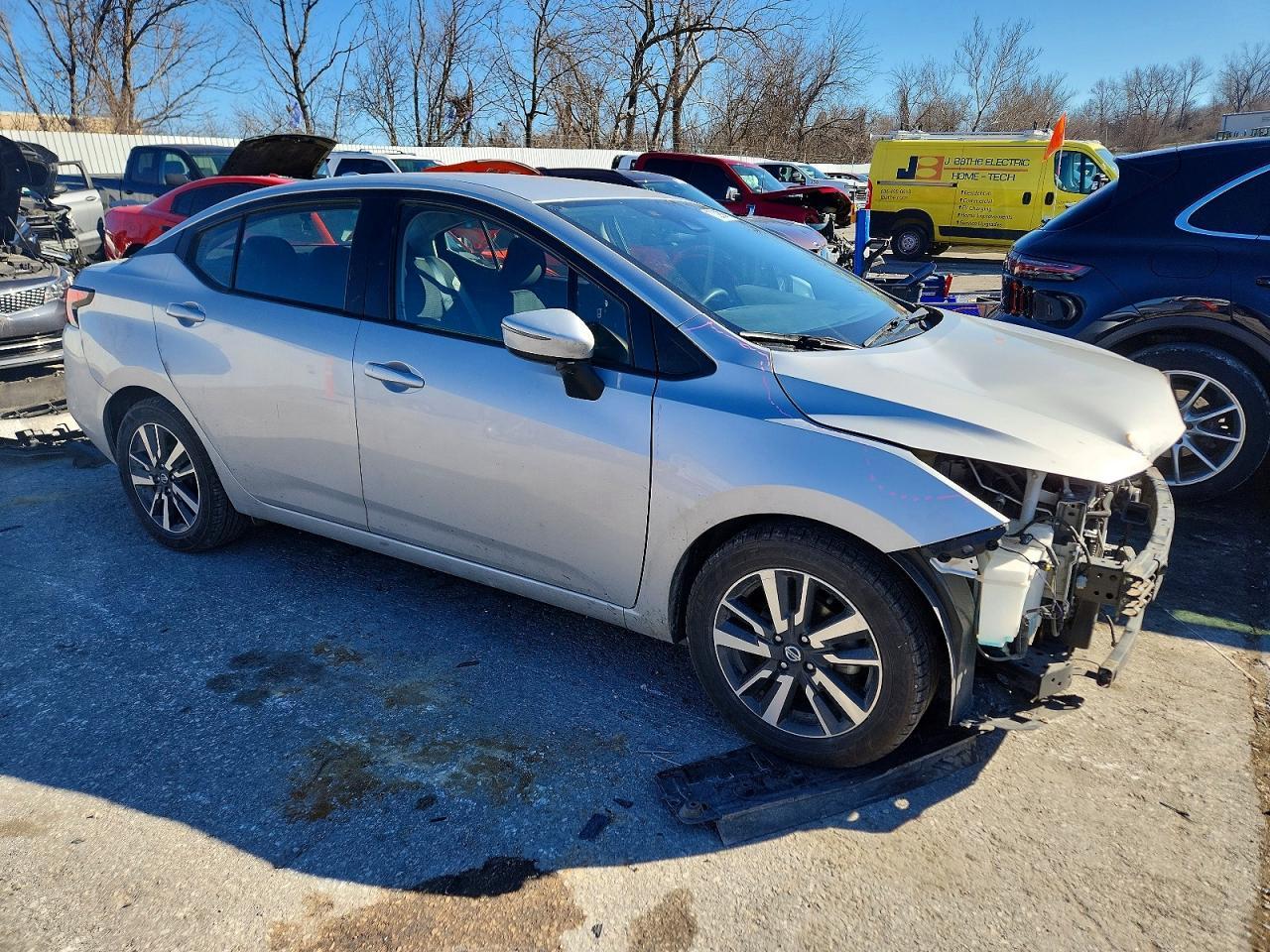 2021 Nissan Versa Sv - Image 4