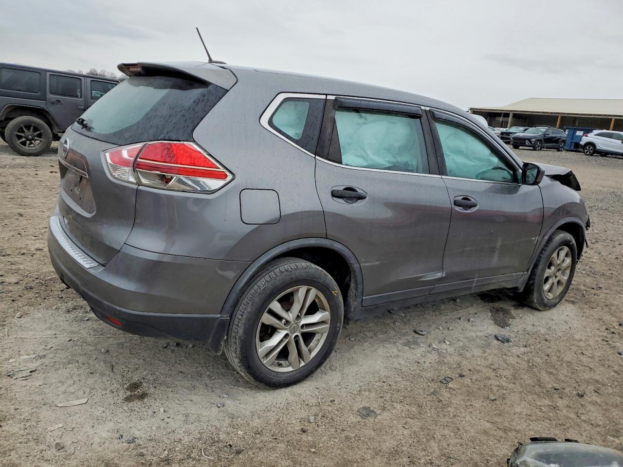 2016 Nissan Rogue S - Фото 3