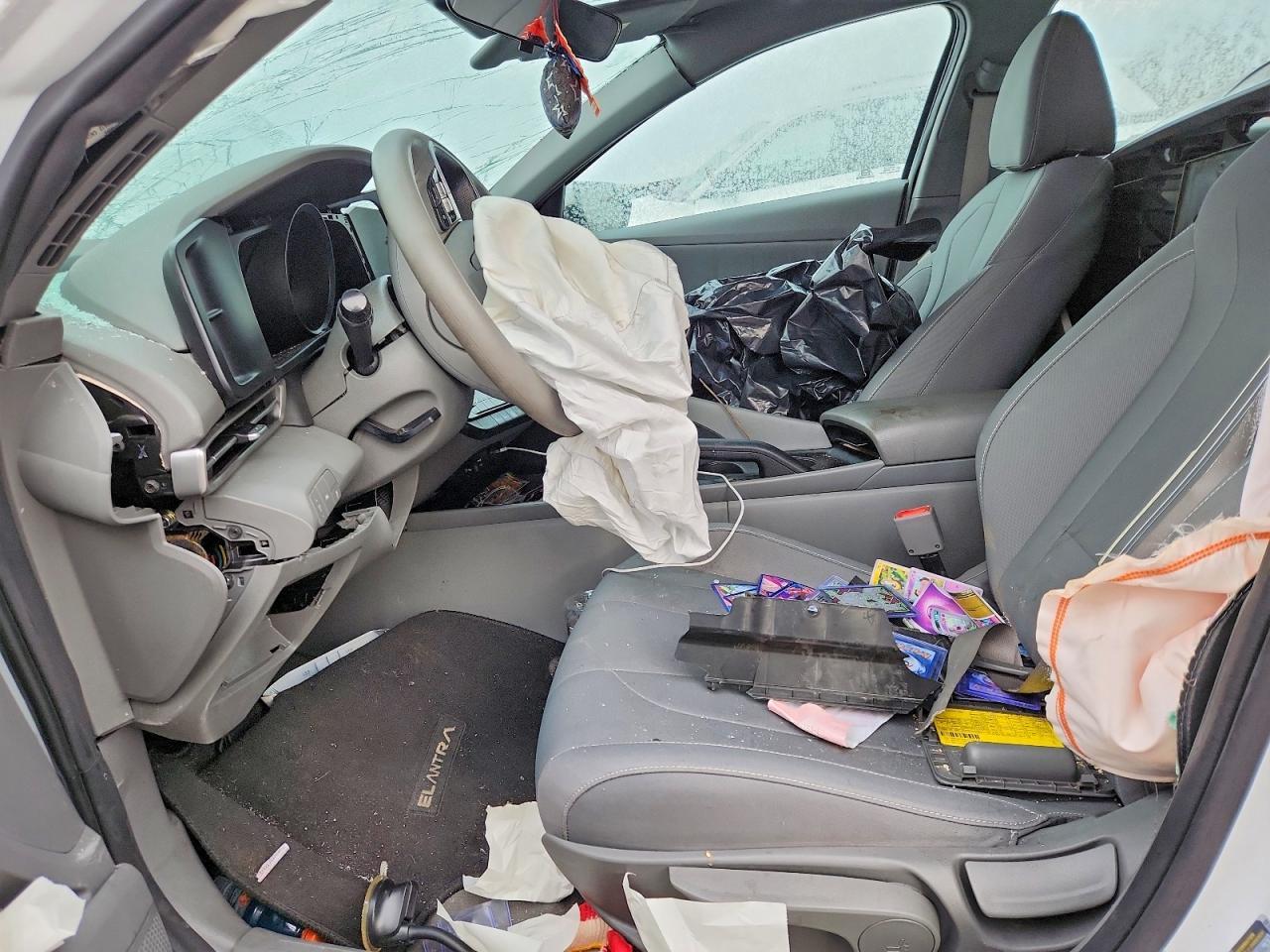 2023 Hyundai Elantra Sel - Image 7