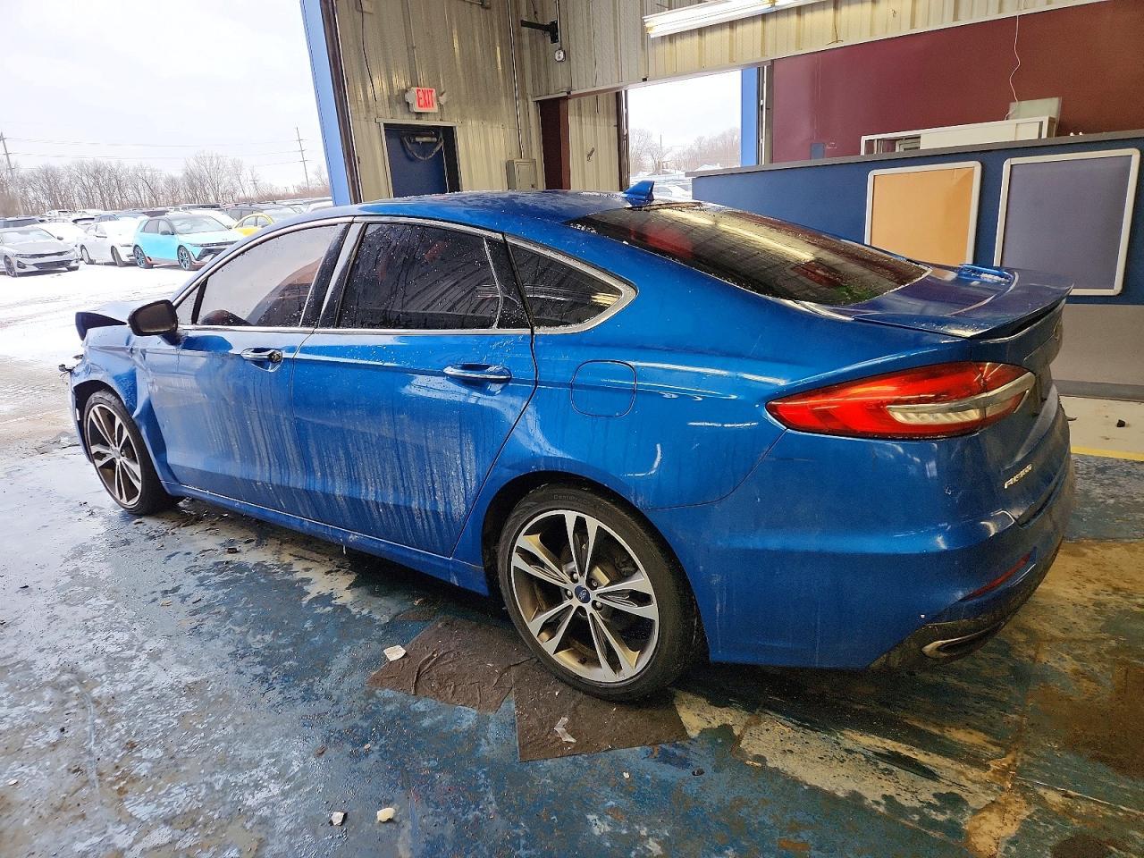 2020 Ford Fusion Titanium - Фото 2