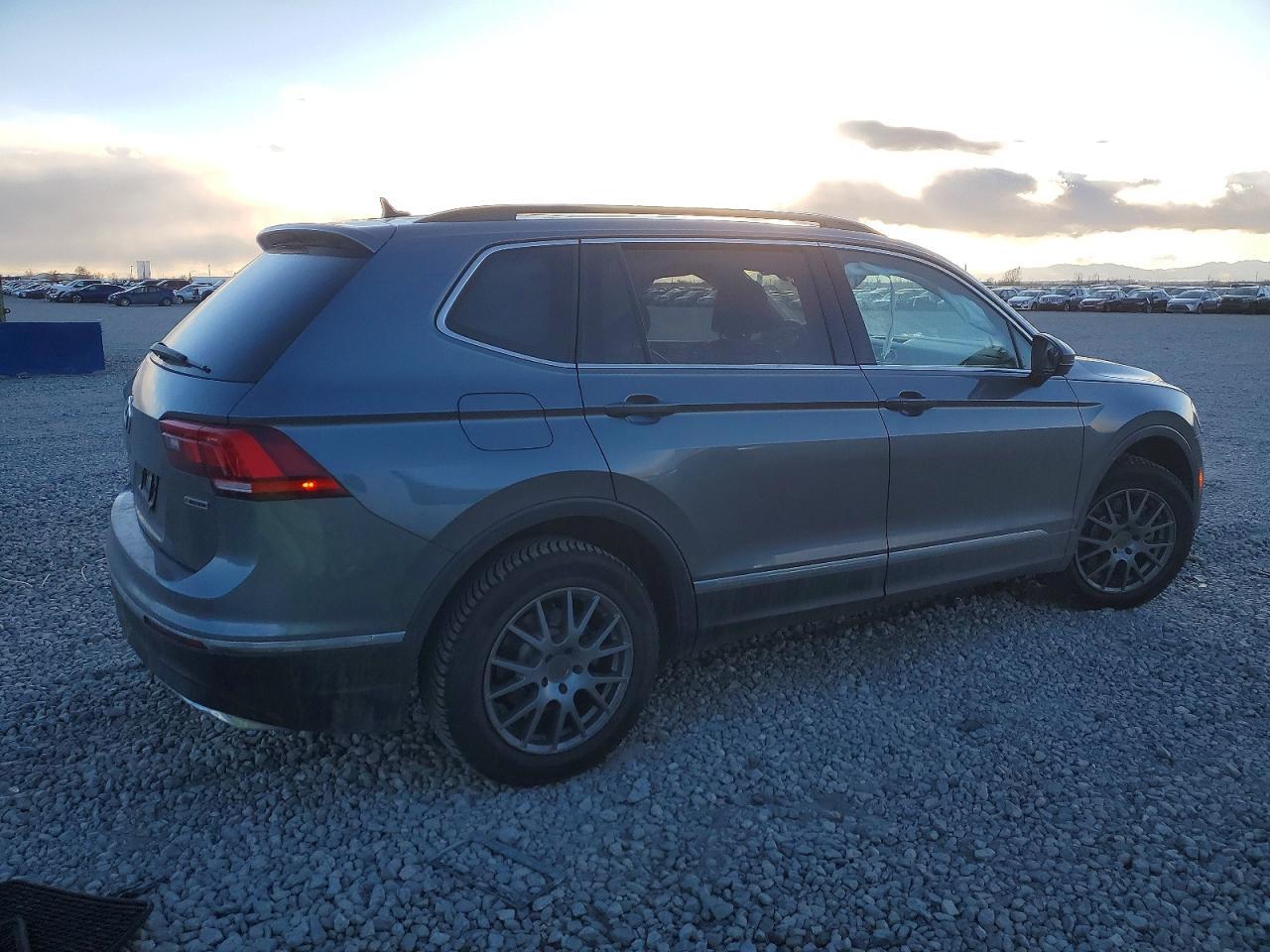 2021 Volkswagen Tiguan Se - Image 3