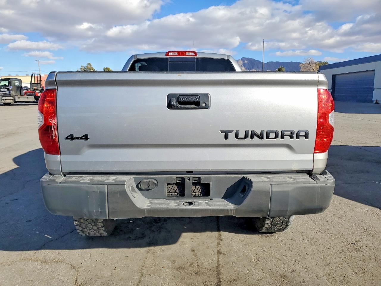 2015 Toyota Tundra Sr5 - Фото 6
