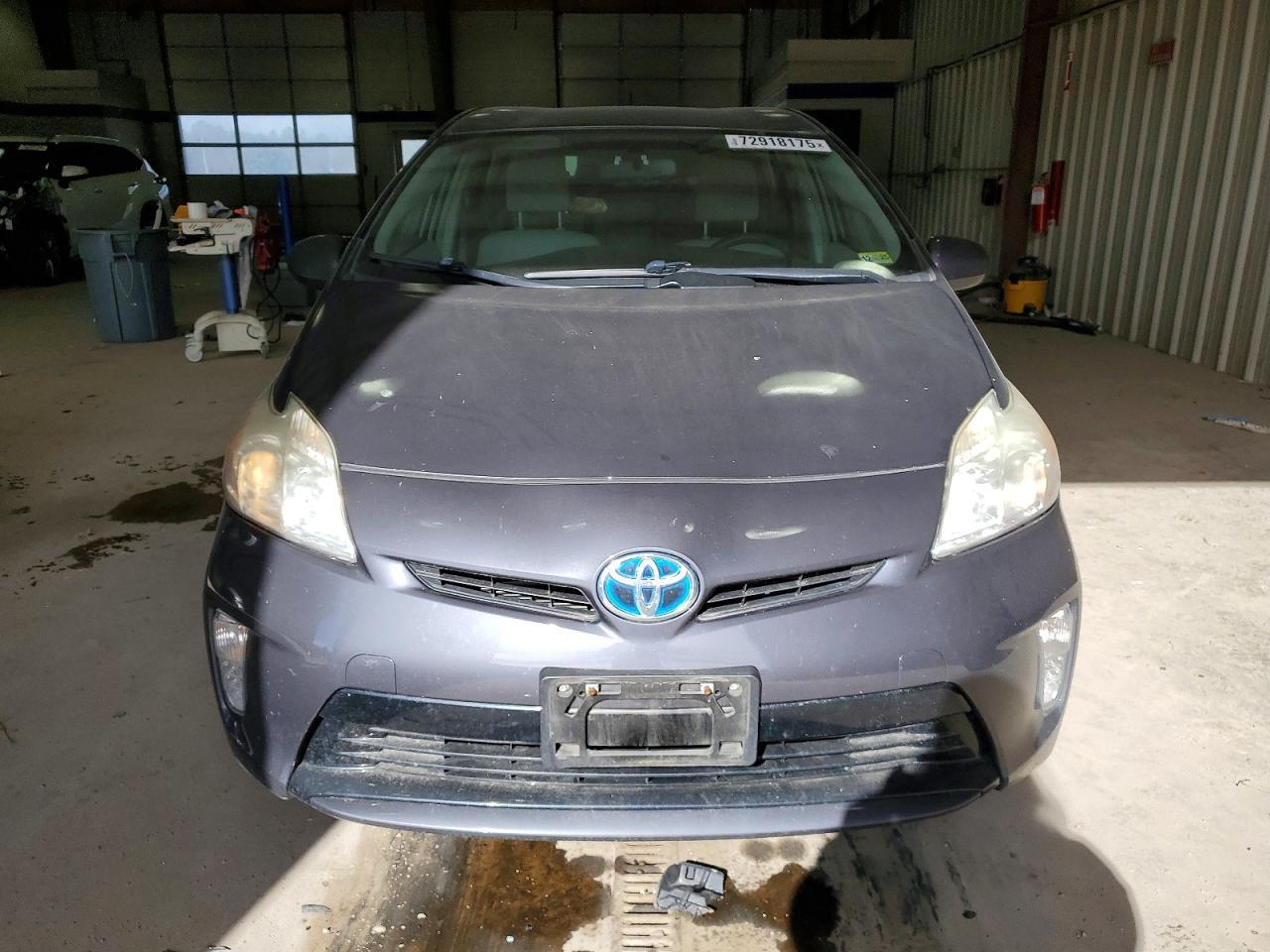 2013 Toyota Prius - Image 5
