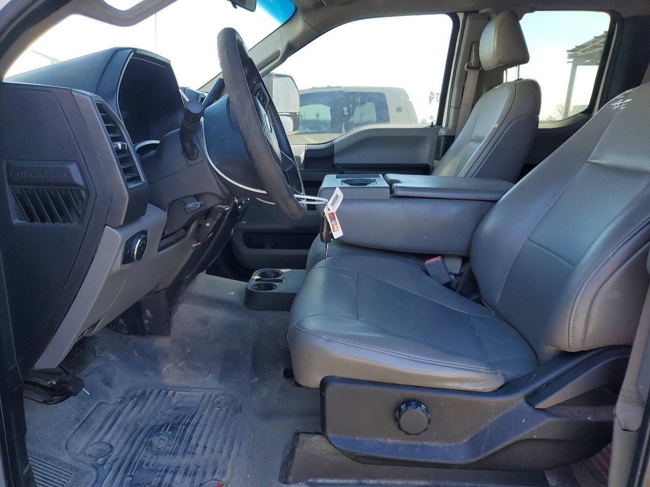 2019 Ford F250 Super Duty - Фото 7