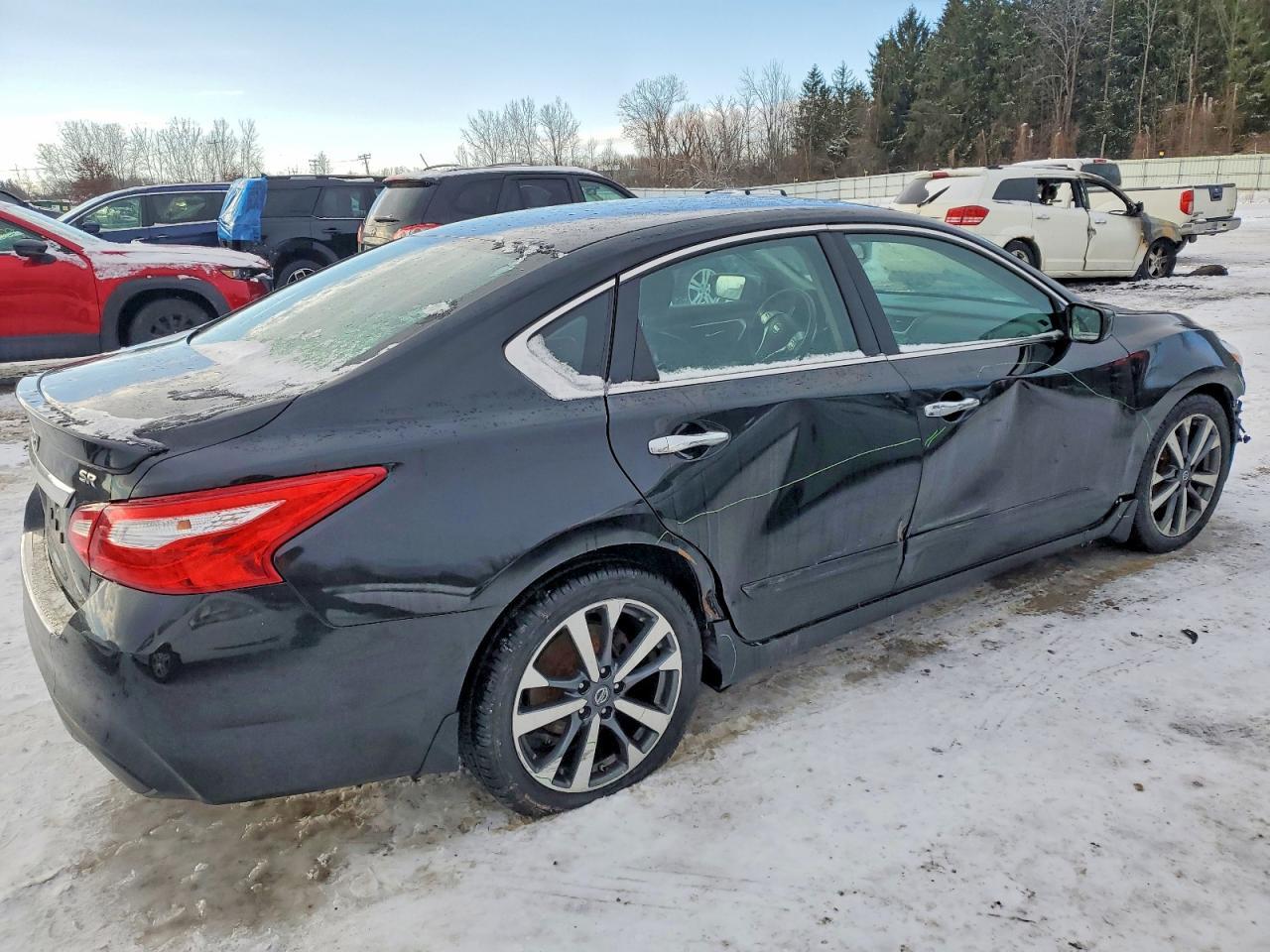 2016 Nissan Altima 2.5 - Фото 3