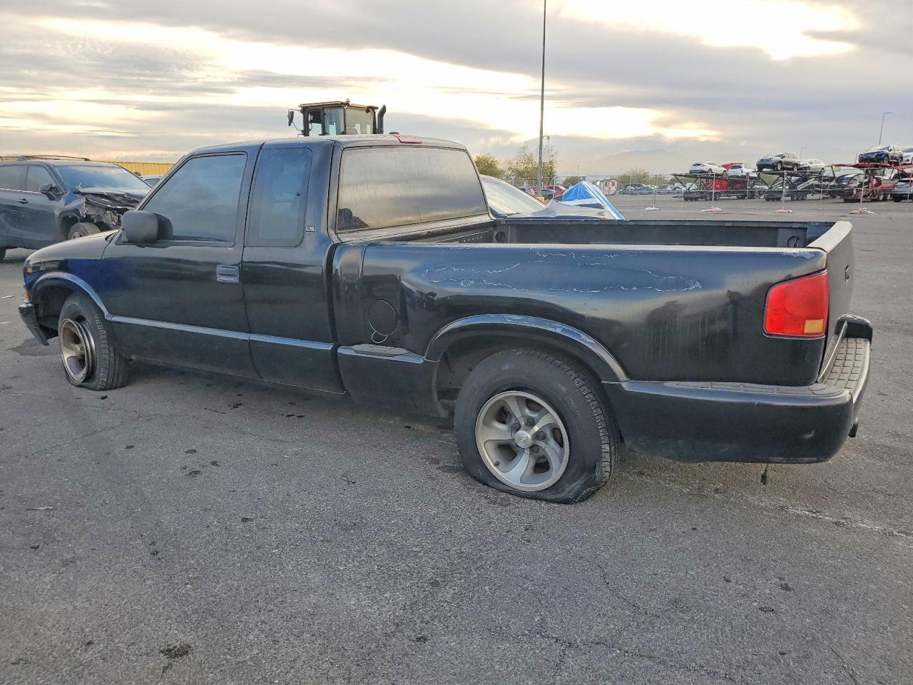 1998 Chevrolet S Truck S10 - Фото 2