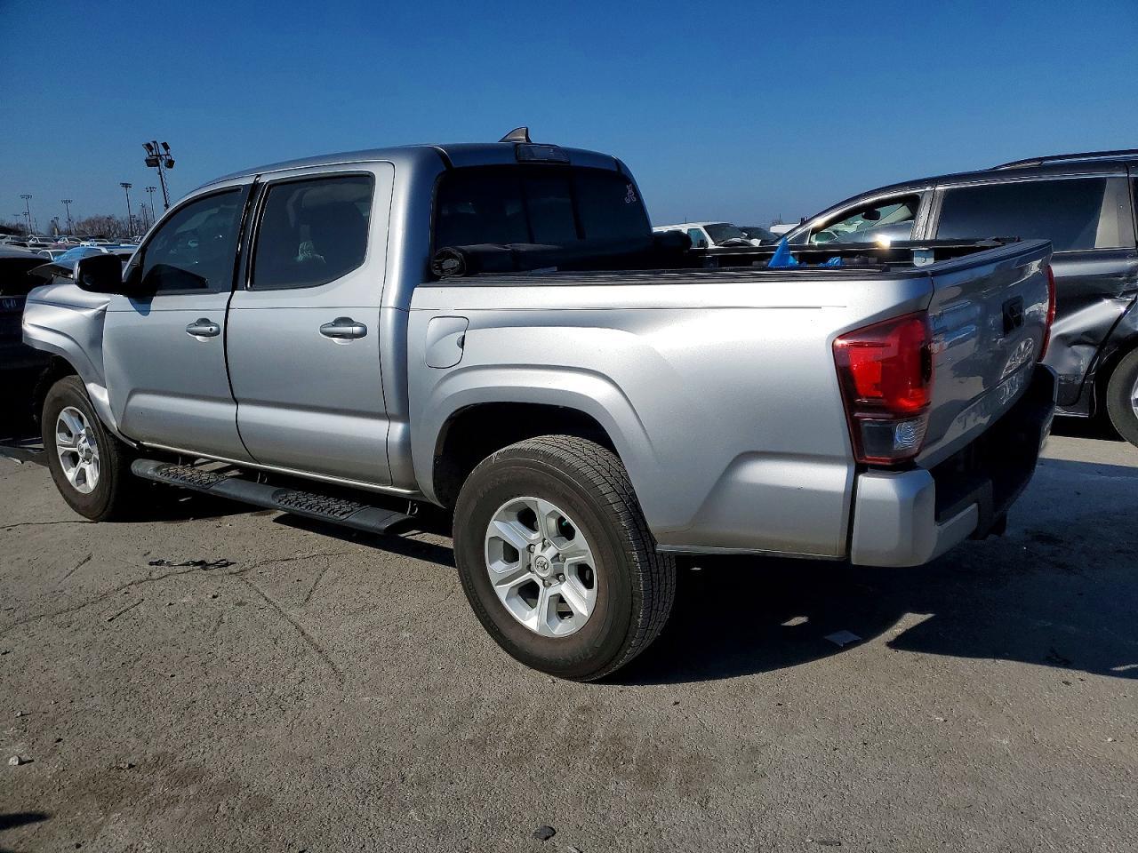 2019 Toyota Tacoma Double Cab - Image 2