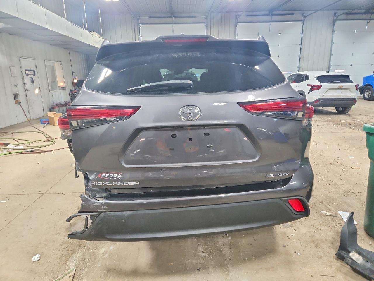 2021 Toyota Highlander Le - Фото 6