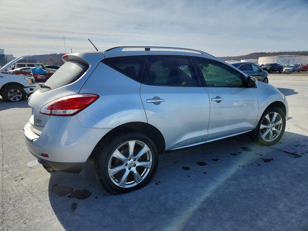 2013 Nissan Murano S - Фото 3