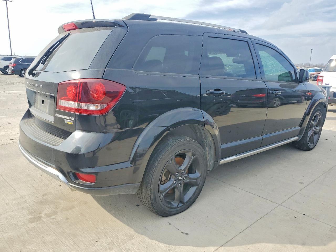 2019 Dodge Journey Crossroad - Image 3