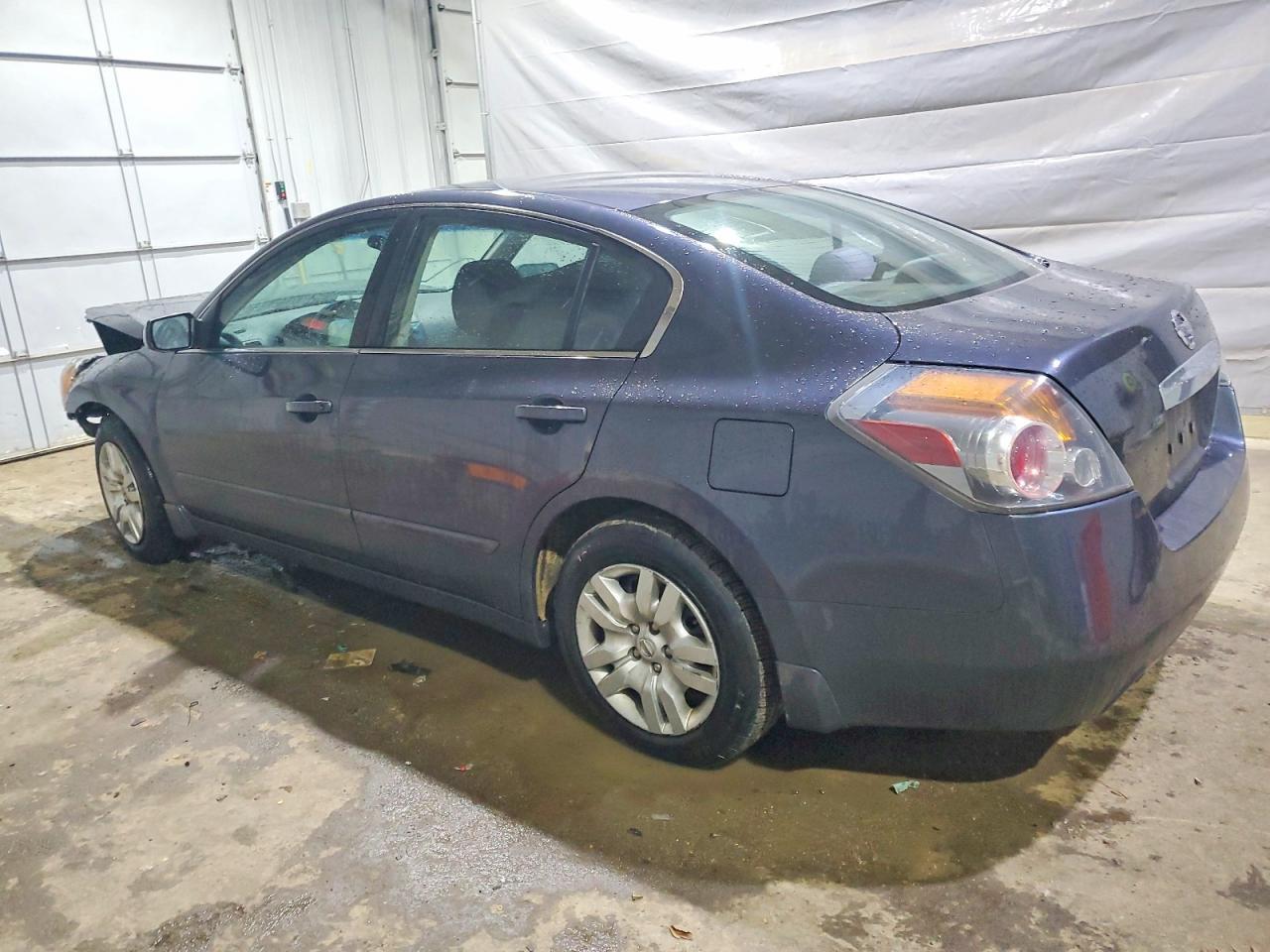 2010 Nissan Altima Base - Image 2