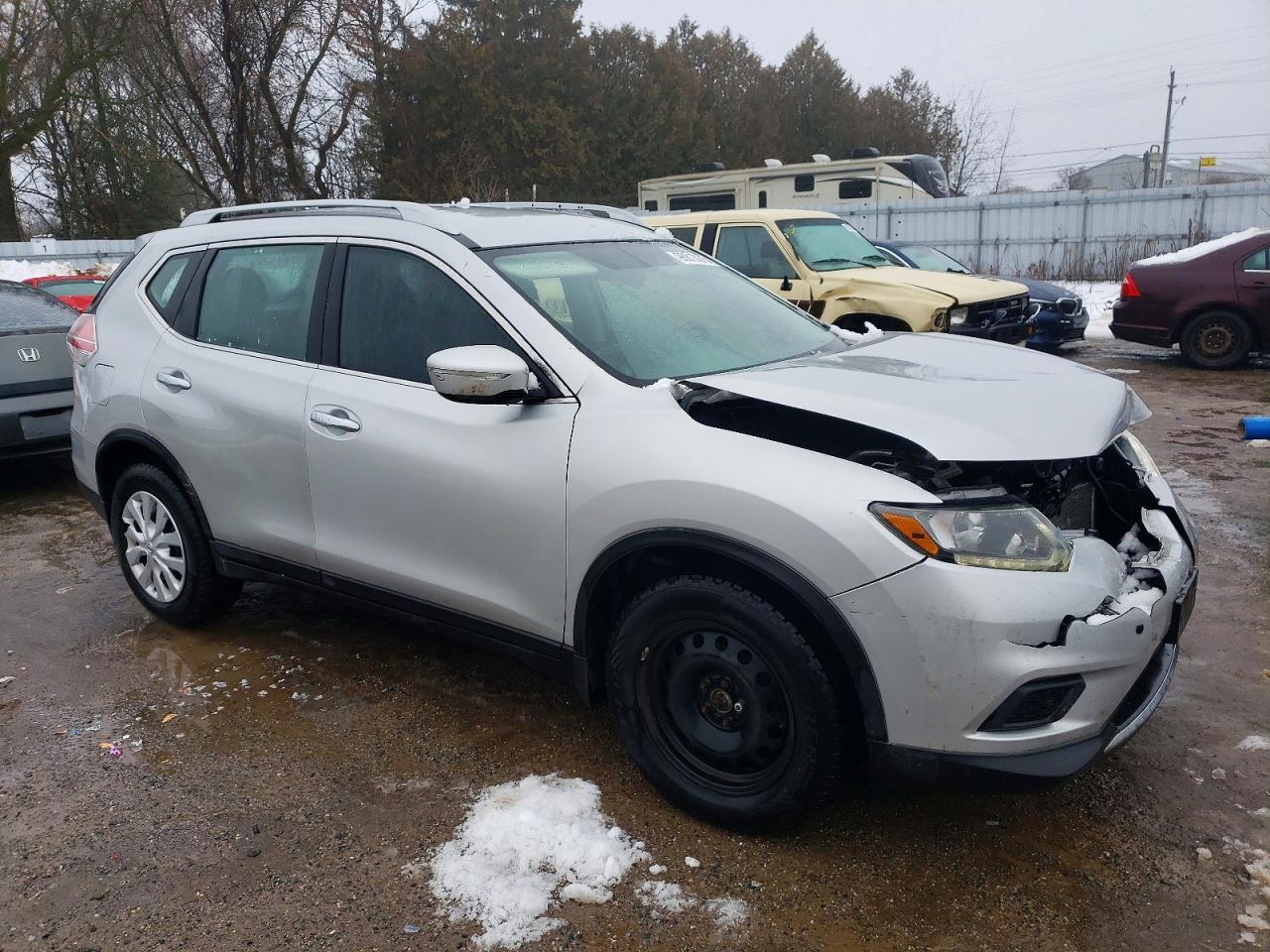 2015 Nissan Rogue S - Фото 4