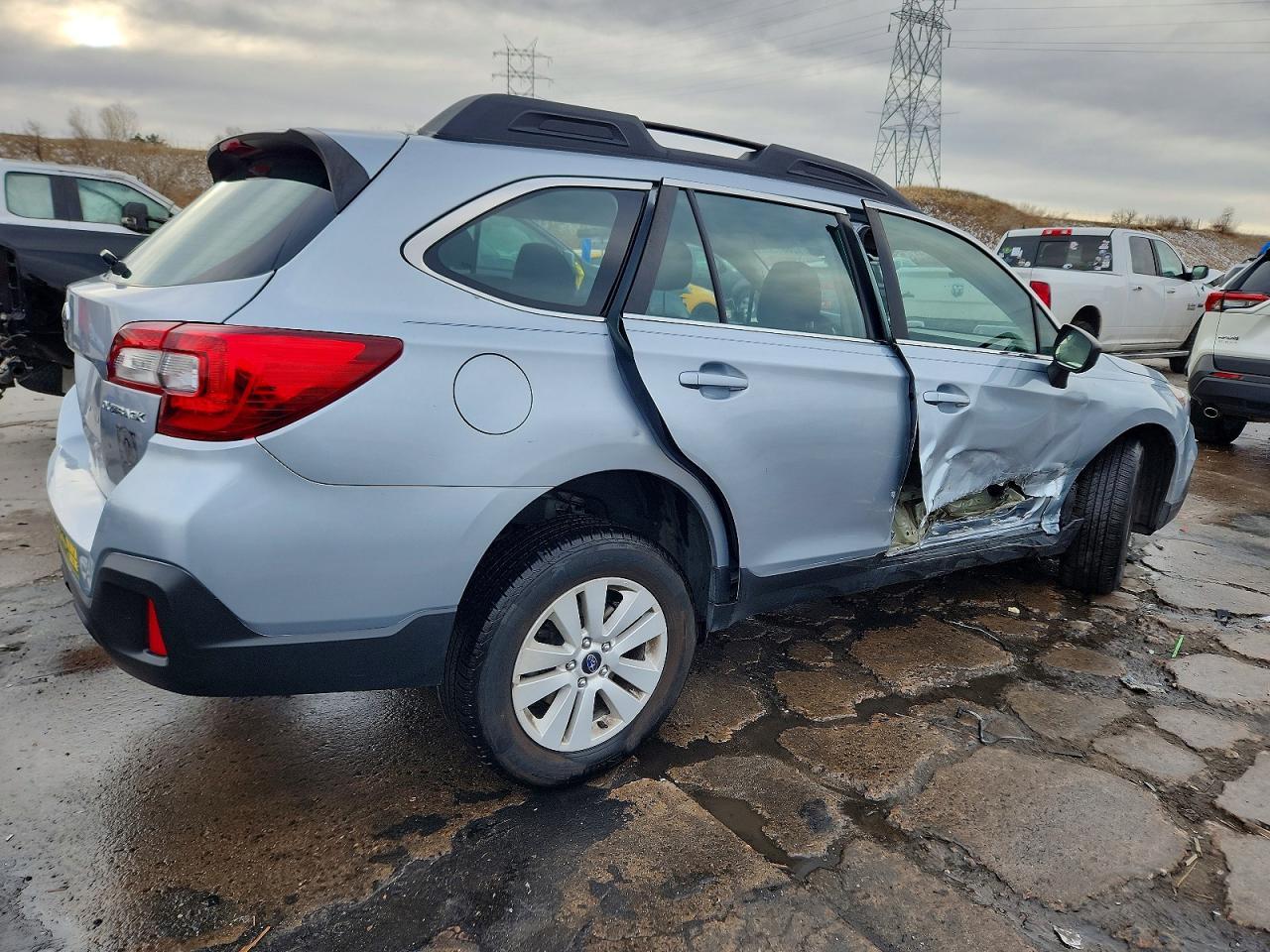 2019 Subaru Outback 2.5I - Image 3
