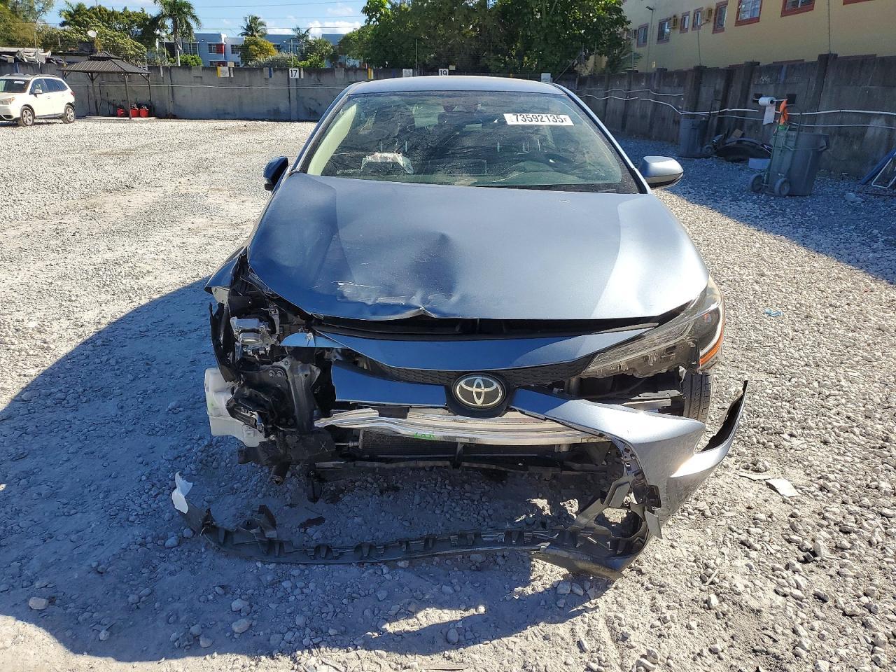 2020 Toyota Corolla Le - Фото 5