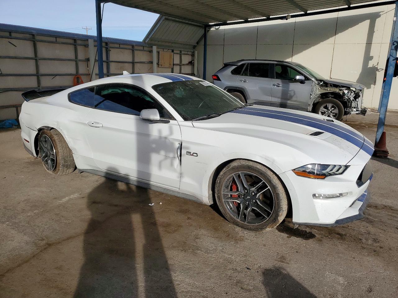 2023 Ford Mustang Gt - Фото 4