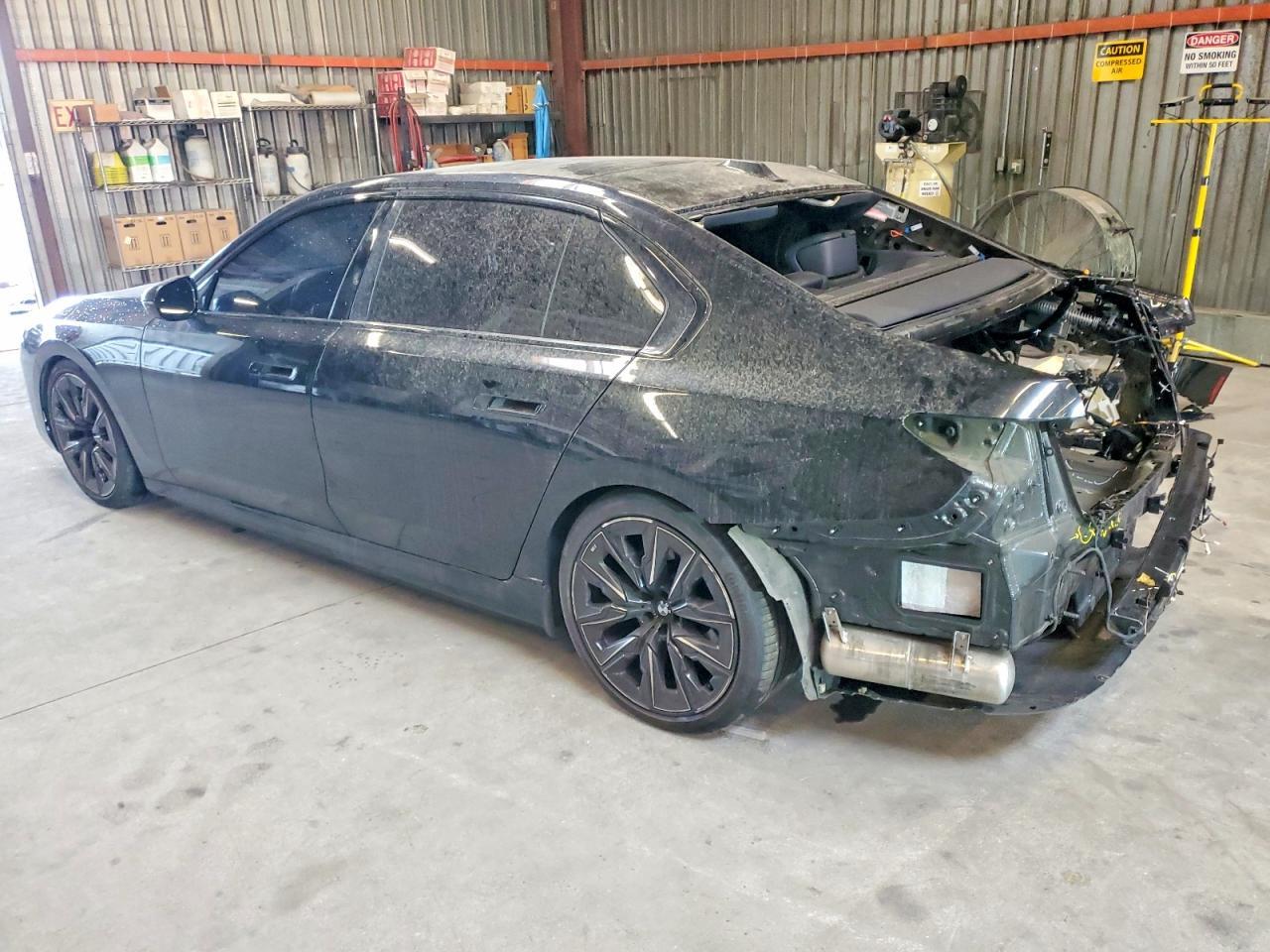 2024 BMW I7 Edrive50 - Фото 2