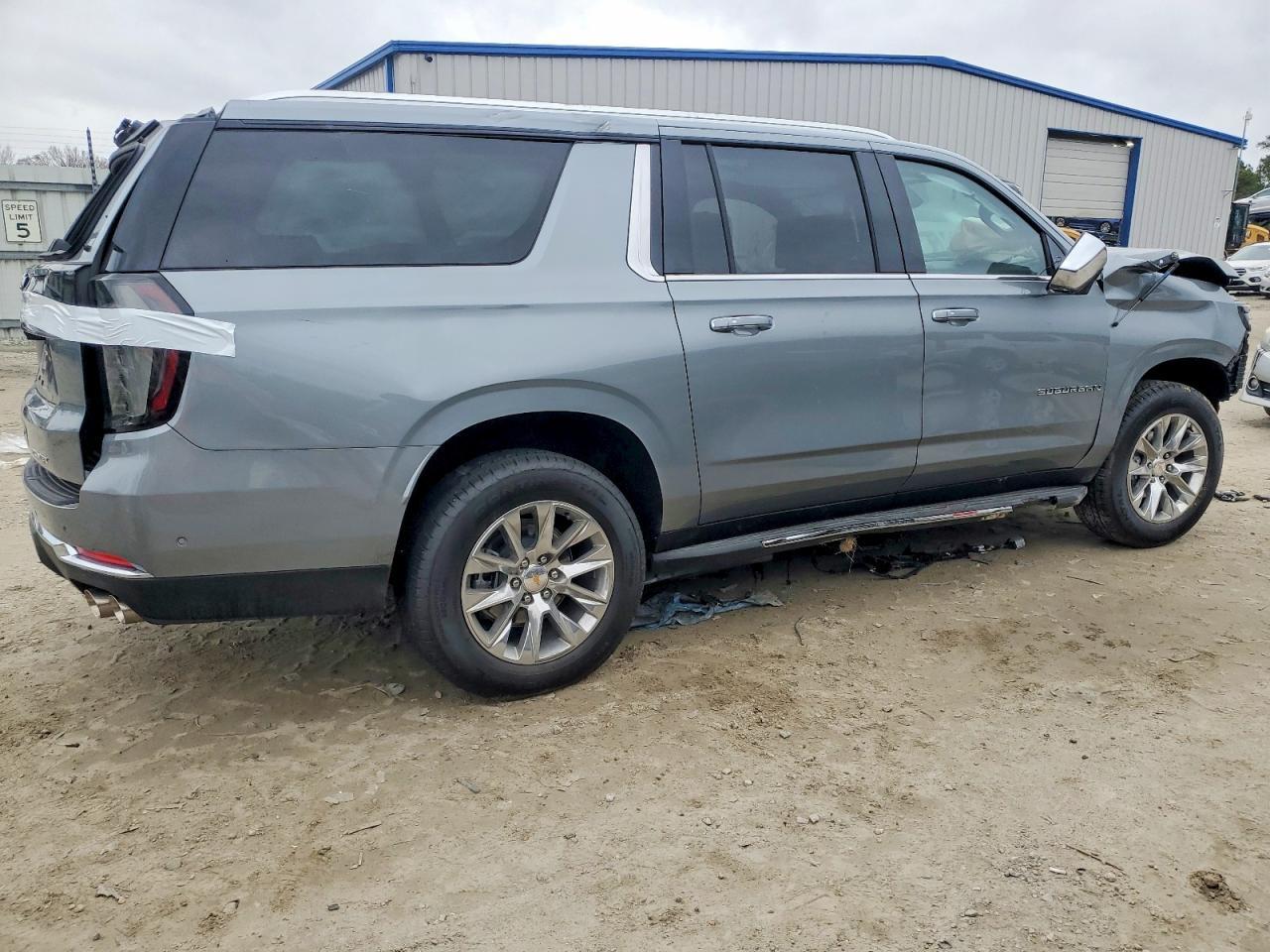 2026 Chevrolet Suburban K1500 Premier - Фото 3