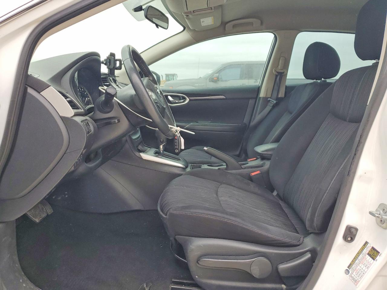 2016 Nissan Sentra S - Image 7