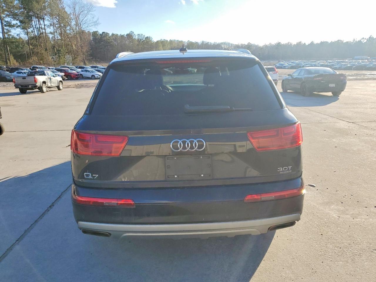 2017 Audi Q7 Premium Plus - Фото 6