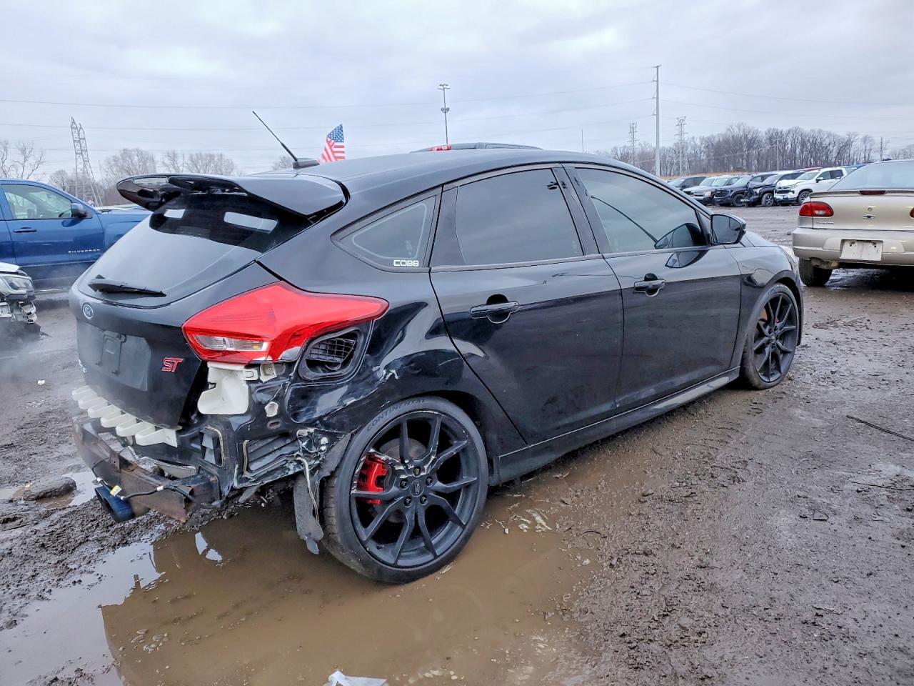 2017 Ford Focus St - Фото 3