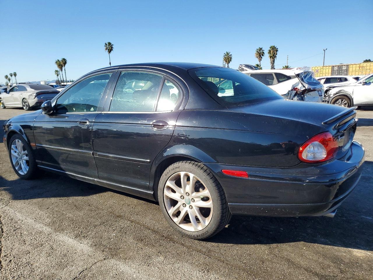 2003 Jaguar X-Type Sport 2.5 - Image 2