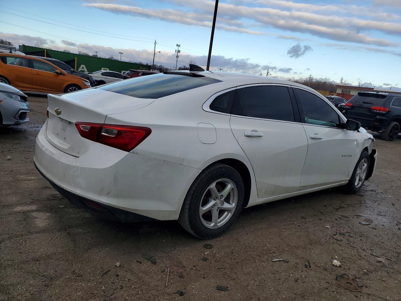 2018 Chevrolet Malibu Ls - Фото 3