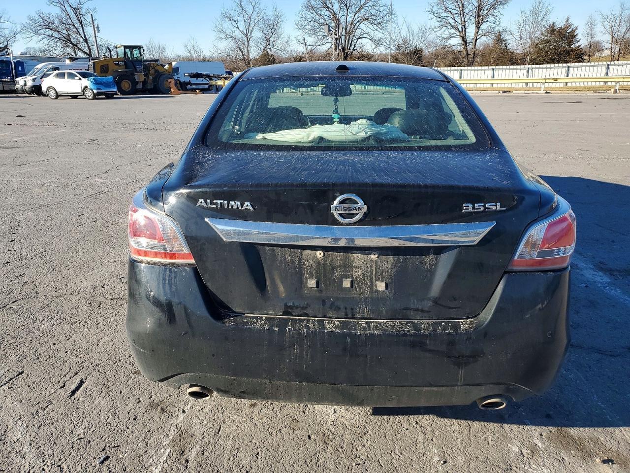 2015 Nissan Altima - Фото 6