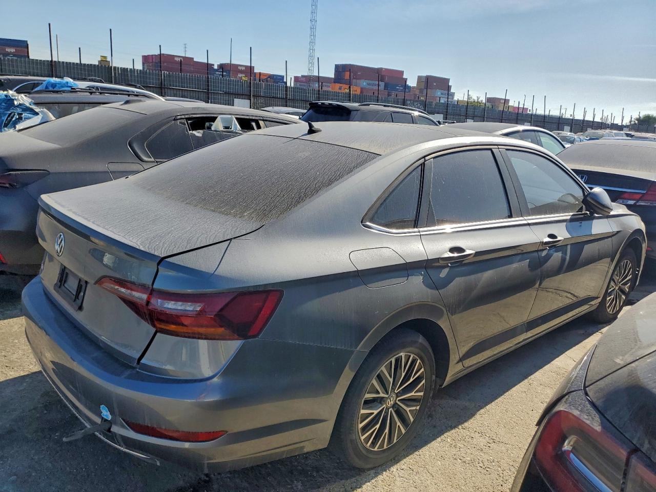 2019 Volkswagen Jetta - Фото 3