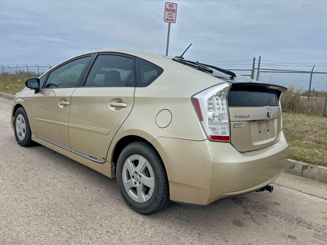 2011 Toyota Prius - Фото 3