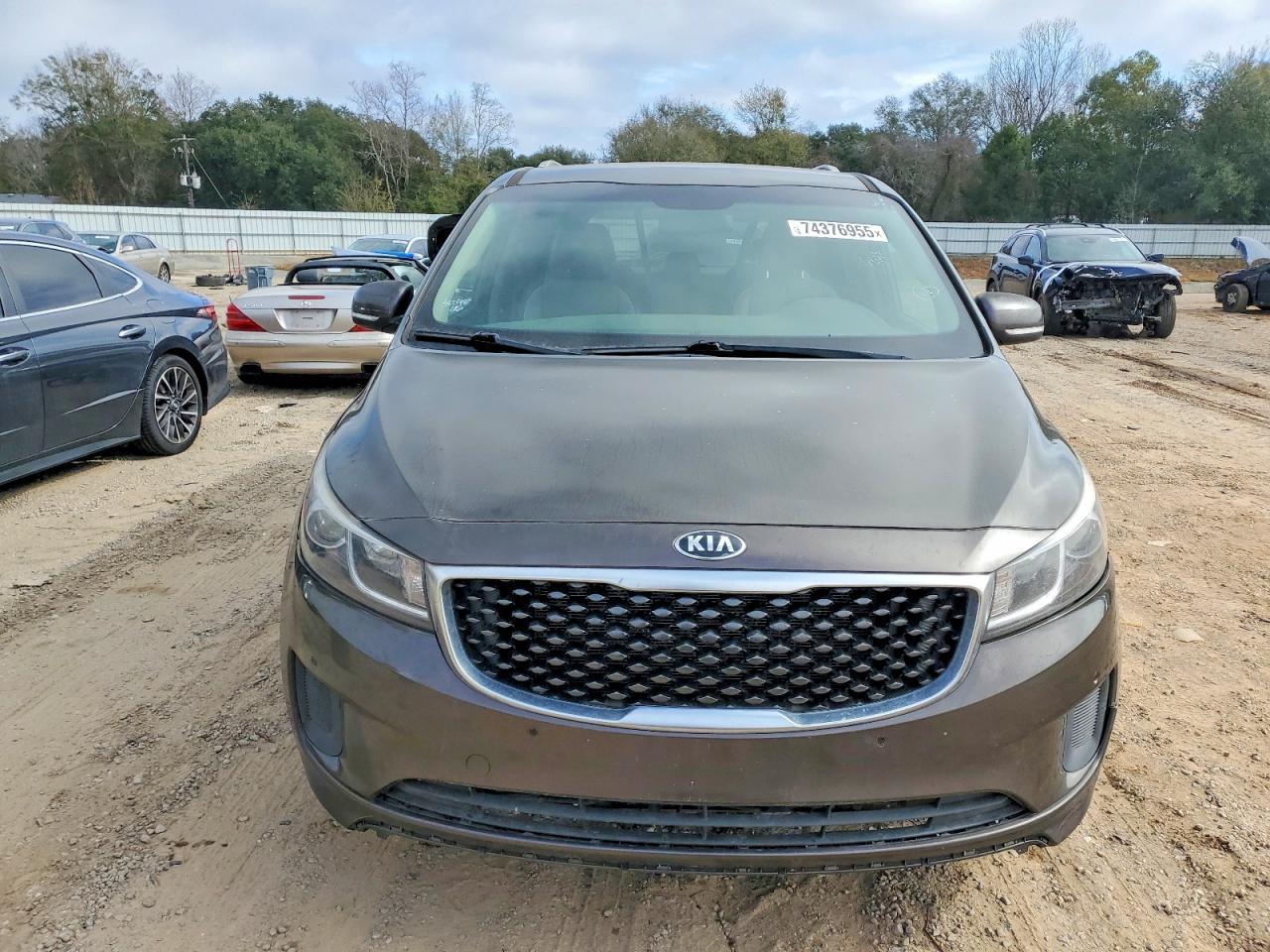 2017 Kia Sedona Lx - Фото 5