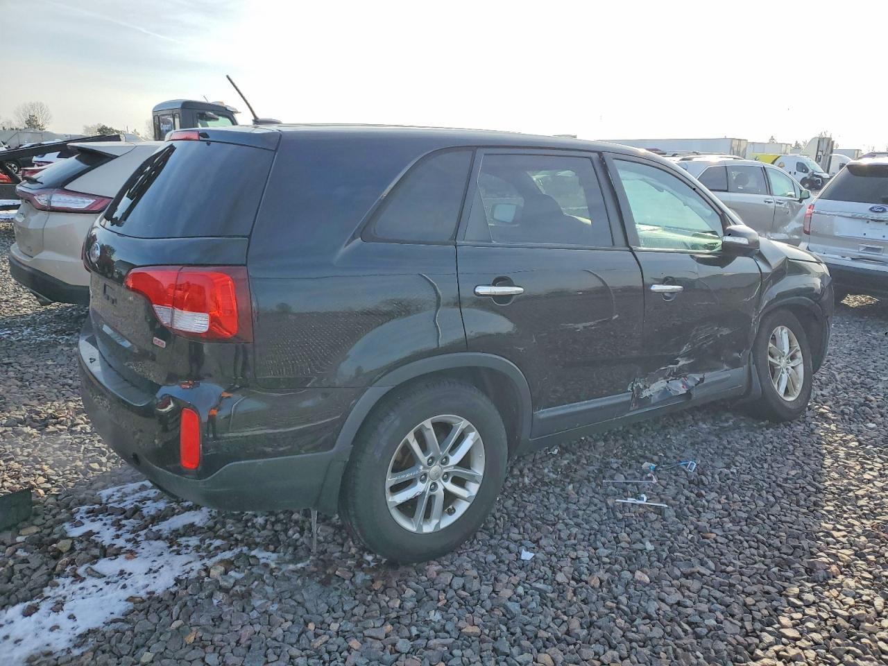 2014 Kia Sorento Lx - Image 3