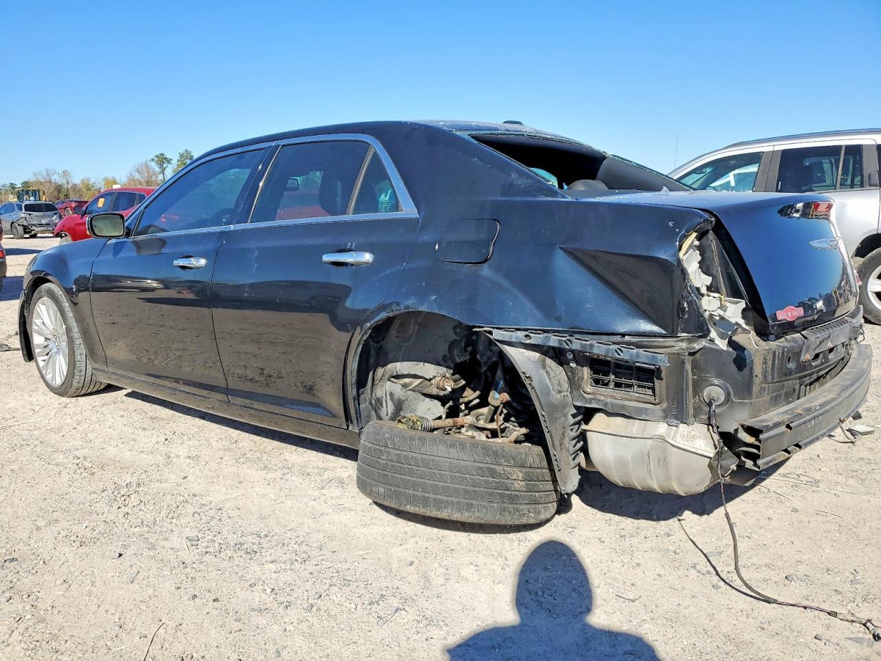 2012 Chrysler 300C - Фото 2