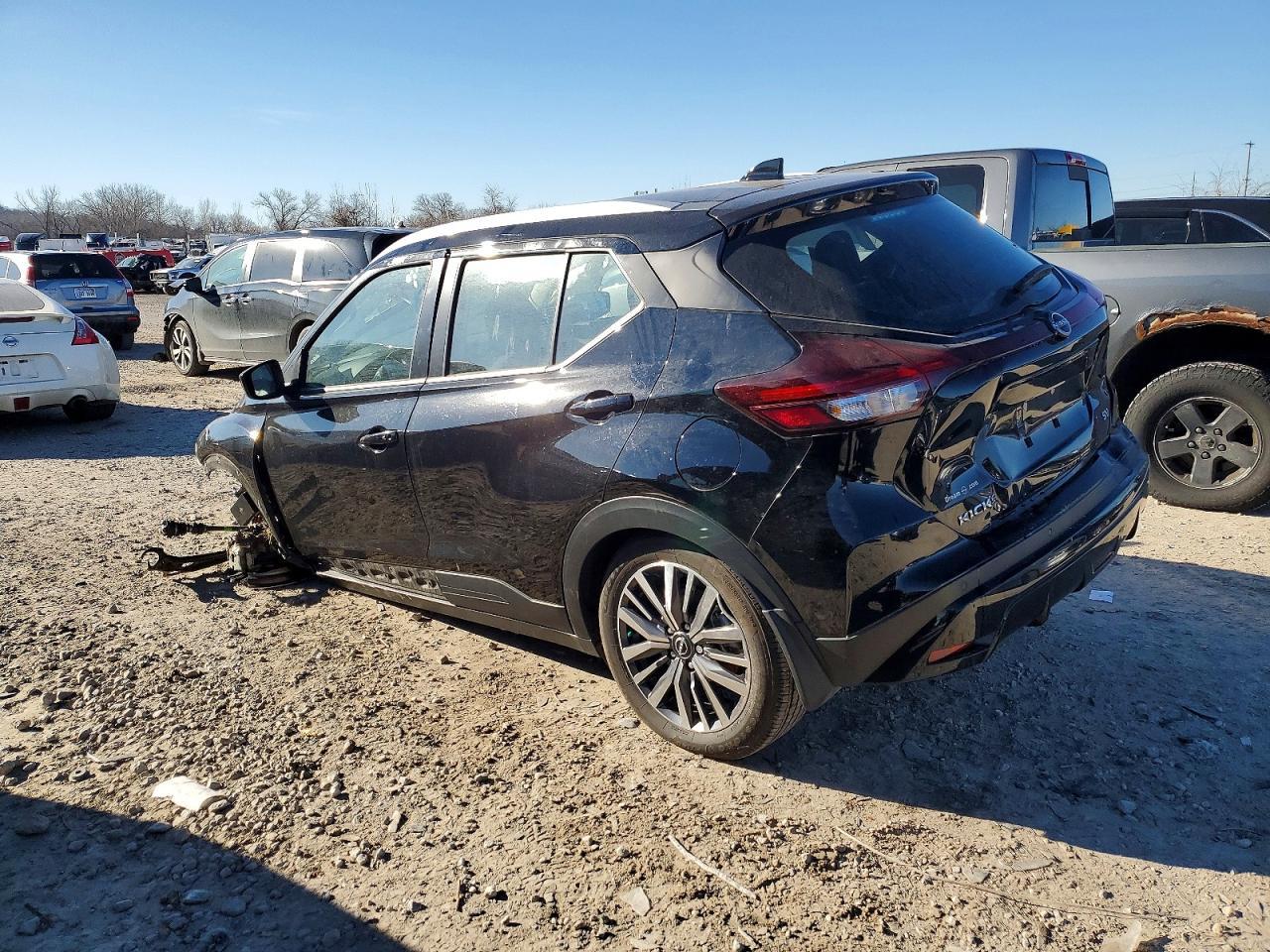 2024 Nissan Kicks Sv - Image 2